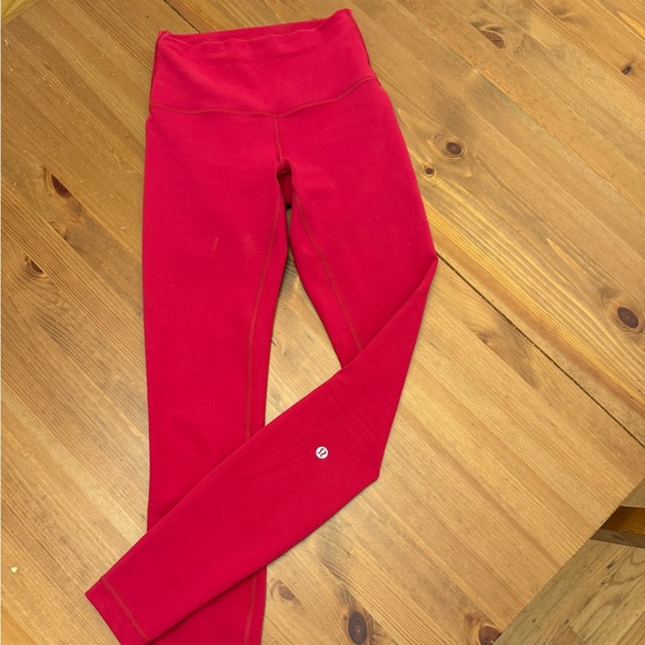 Winder Under lululemon - Picture 1 of 3